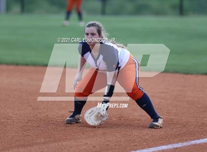 Thumbnail 3 in Dickson County vs Summit photogallery.