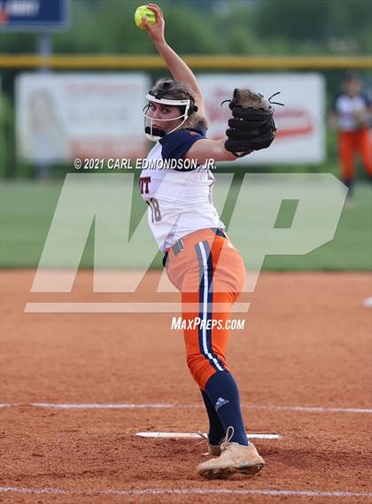 Thumbnail 2 in Dickson County vs Summit photogallery.