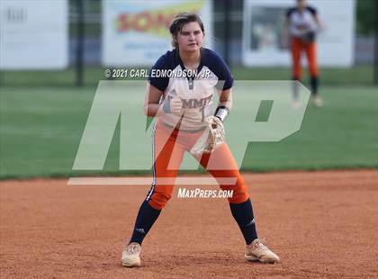 Thumbnail 2 in Dickson County vs Summit photogallery.