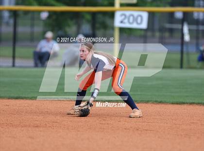 Thumbnail 2 in Dickson County vs Summit photogallery.