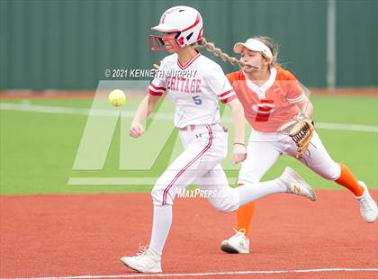 Thumbnail 3 in Midlothian Heritage vs Celina (UIL 4A Bi-District Playoff Game 3) photogallery.