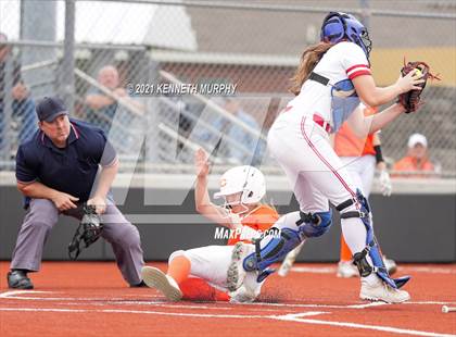 Thumbnail 1 in Midlothian Heritage vs Celina (UIL 4A Bi-District Playoff Game 3) photogallery.