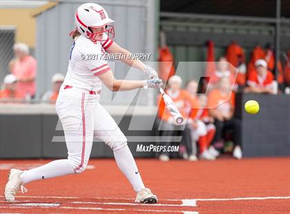 Thumbnail 1 in Midlothian Heritage vs Celina (UIL 4A Bi-District Playoff Game 3) photogallery.