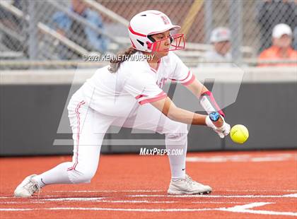 Thumbnail 3 in Midlothian Heritage vs Celina (UIL 4A Bi-District Playoff Game 3) photogallery.