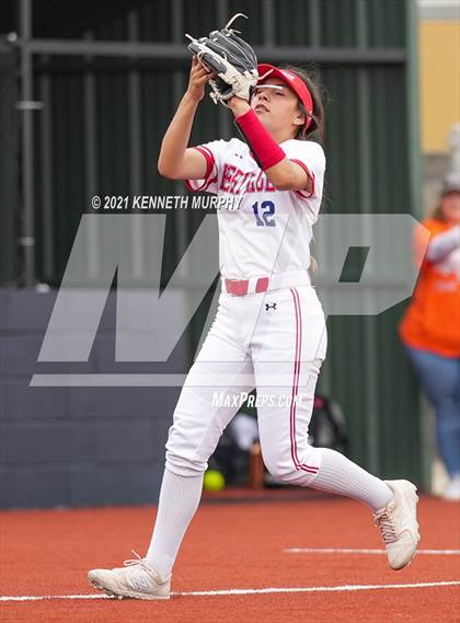 Thumbnail 2 in Midlothian Heritage vs Celina (UIL 4A Bi-District Playoff Game 3) photogallery.