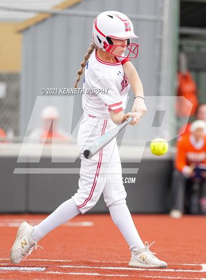 Thumbnail 3 in Midlothian Heritage vs Celina (UIL 4A Bi-District Playoff Game 3) photogallery.