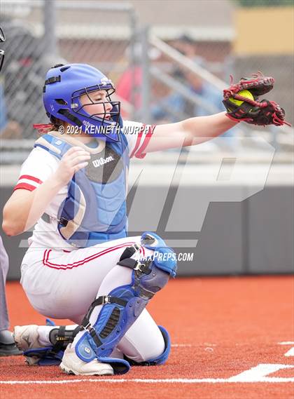 Thumbnail 1 in Midlothian Heritage vs Celina (UIL 4A Bi-District Playoff Game 3) photogallery.