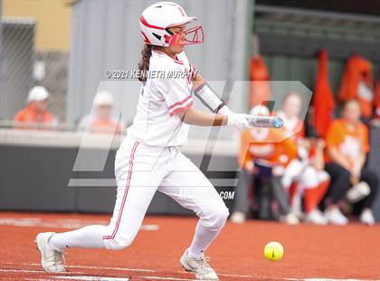 Thumbnail 2 in Midlothian Heritage vs Celina (UIL 4A Bi-District Playoff Game 3) photogallery.