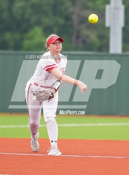 Thumbnail 3 in Midlothian Heritage vs Celina (UIL 4A Bi-District Playoff Game 3) photogallery.