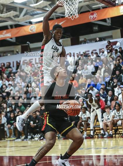 Thumbnail 3 in Long Island Lutheran vs. Oak Hill Academy (Spalding Hoophall Classic) photogallery.
