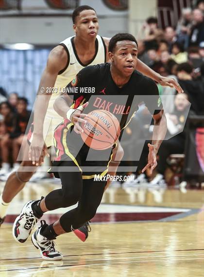 Thumbnail 2 in Long Island Lutheran vs. Oak Hill Academy (Spalding Hoophall Classic) photogallery.