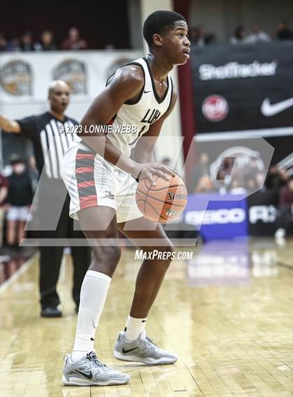 Thumbnail 2 in Long Island Lutheran vs. Oak Hill Academy (Spalding Hoophall Classic) photogallery.
