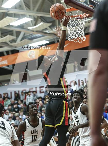 Thumbnail 2 in Long Island Lutheran vs. Oak Hill Academy (Spalding Hoophall Classic) photogallery.