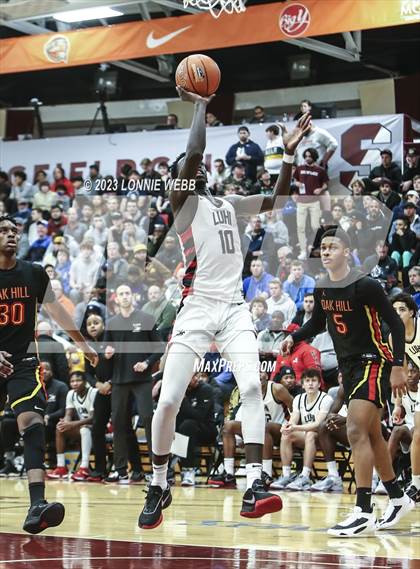 Thumbnail 2 in Long Island Lutheran vs. Oak Hill Academy (Spalding Hoophall Classic) photogallery.