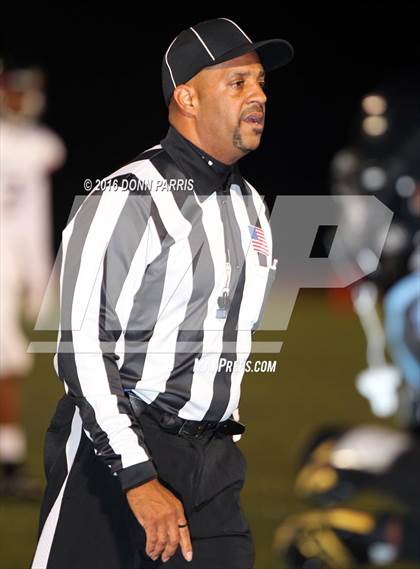 Thumbnail 3 in Valley View @ San Gorgonio (CIF Southern Regional Division 5-AA Final)  photogallery.
