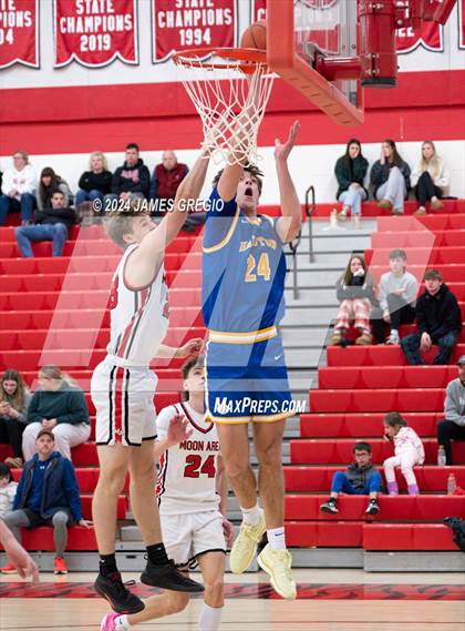 Thumbnail 3 in Hampton vs Moon Area (Legends Classic) photogallery.