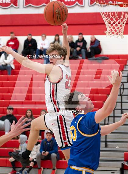 Thumbnail 2 in Hampton vs Moon Area (Legends Classic) photogallery.