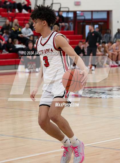Thumbnail 3 in Hampton vs Moon Area (Legends Classic) photogallery.