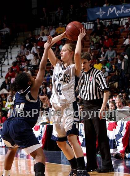 Thumbnail 1 in Hillhouse vs. Wethersfield (CIAC Class L Final) photogallery.
