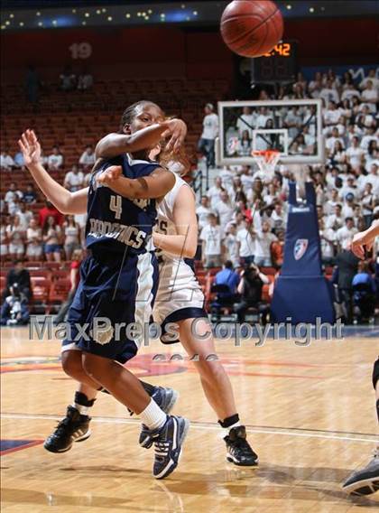 Thumbnail 1 in Hillhouse vs. Wethersfield (CIAC Class L Final) photogallery.