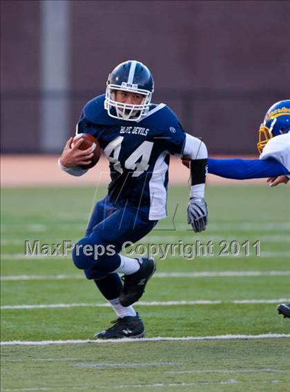 Thumbnail 2 in Elmira Free Academy vs. Maine-Endwell (Section 4 Class A Final) photogallery.