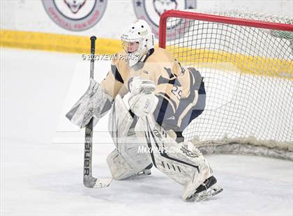Thumbnail 2 in Conard vs. Newington Co-op (CCC South Final) photogallery.