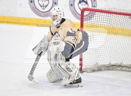 Thumbnail 3 in Conard vs. Newington Co-op (CCC South Final) photogallery.