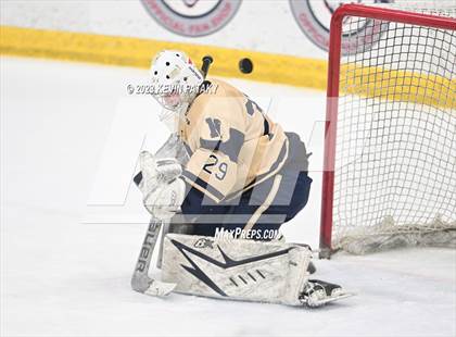 Thumbnail 3 in Conard vs. Newington Co-op (CCC South Final) photogallery.