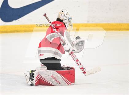 Thumbnail 2 in Conard vs. Newington Co-op (CCC South Final) photogallery.