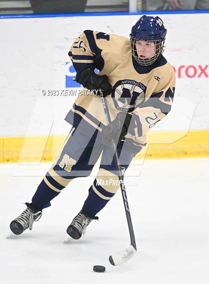 Thumbnail 2 in Conard vs. Newington Co-op (CCC South Final) photogallery.