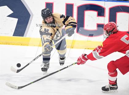 Thumbnail 2 in Conard vs. Newington Co-op (CCC South Final) photogallery.