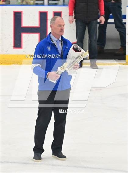 Thumbnail 1 in Conard vs. Newington Co-op (CCC South Final) photogallery.