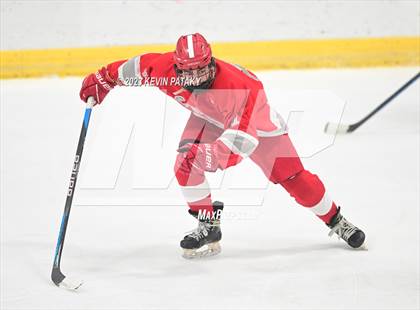 Thumbnail 2 in Conard vs. Newington Co-op (CCC South Final) photogallery.