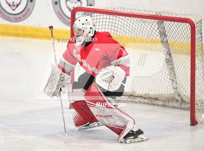 Thumbnail 2 in Conard vs. Newington Co-op (CCC South Final) photogallery.