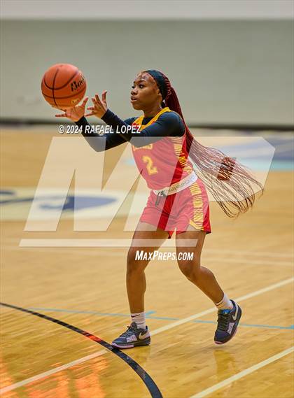 Thumbnail 1 in Yates vs. Sterling (Houston ISD Tournament) photogallery.