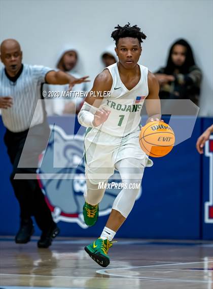 Thumbnail 1 in Trinity Christian vs. Pine Forest (MLK Dream Jam @ Terry Sanford) photogallery.