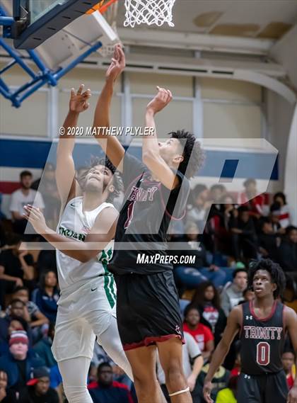 Thumbnail 1 in Trinity Christian vs. Pine Forest (MLK Dream Jam @ Terry Sanford) photogallery.