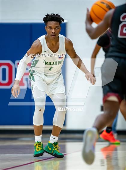 Thumbnail 1 in Trinity Christian vs. Pine Forest (MLK Dream Jam @ Terry Sanford) photogallery.