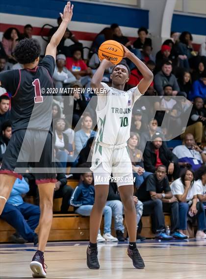 Thumbnail 1 in Trinity Christian vs. Pine Forest (MLK Dream Jam @ Terry Sanford) photogallery.