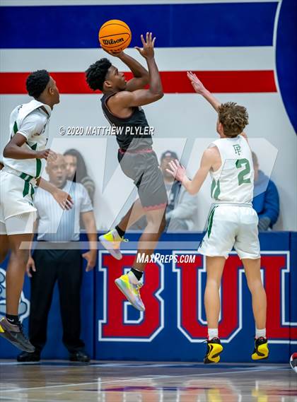 Thumbnail 2 in Trinity Christian vs. Pine Forest (MLK Dream Jam @ Terry Sanford) photogallery.