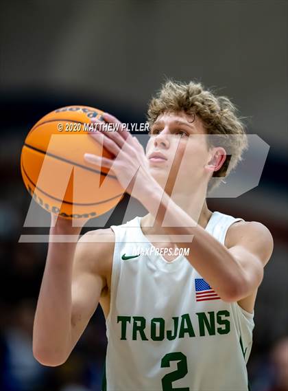 Thumbnail 1 in Trinity Christian vs. Pine Forest (MLK Dream Jam @ Terry Sanford) photogallery.