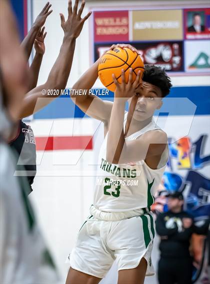 Thumbnail 3 in Trinity Christian vs. Pine Forest (MLK Dream Jam @ Terry Sanford) photogallery.