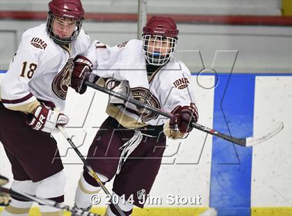 Thumbnail 2 in Iona Prep vs. Fairfield Prep (Carrano Cup Semifinal) photogallery.