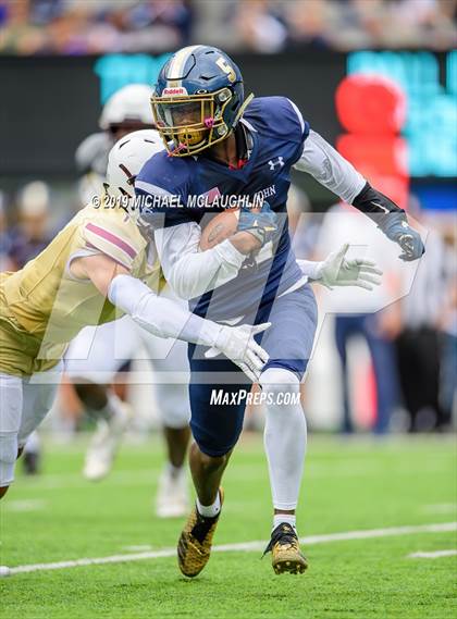 Thumbnail 2 in Pope John XXIII vs. Iona Prep photogallery.