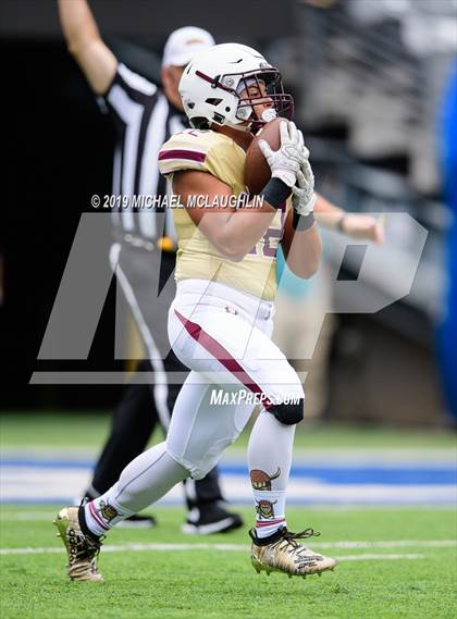 Thumbnail 3 in Pope John XXIII vs. Iona Prep photogallery.