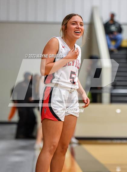 Thumbnail 2 in Chapel Hill vs. Tatum (UIL 3A Area Playoff) photogallery.