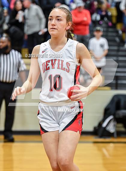Thumbnail 2 in Chapel Hill vs. Tatum (UIL 3A Area Playoff) photogallery.