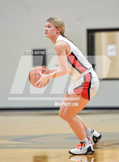 Thumbnail 1 in Chapel Hill vs. Tatum (UIL 3A Area Playoff) photogallery.
