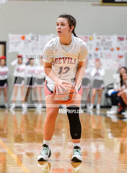 Thumbnail 1 in Chapel Hill vs. Tatum (UIL 3A Area Playoff) photogallery.