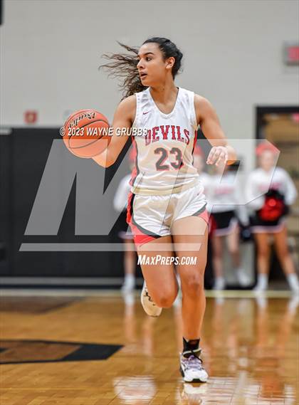 Thumbnail 3 in Chapel Hill vs. Tatum (UIL 3A Area Playoff) photogallery.